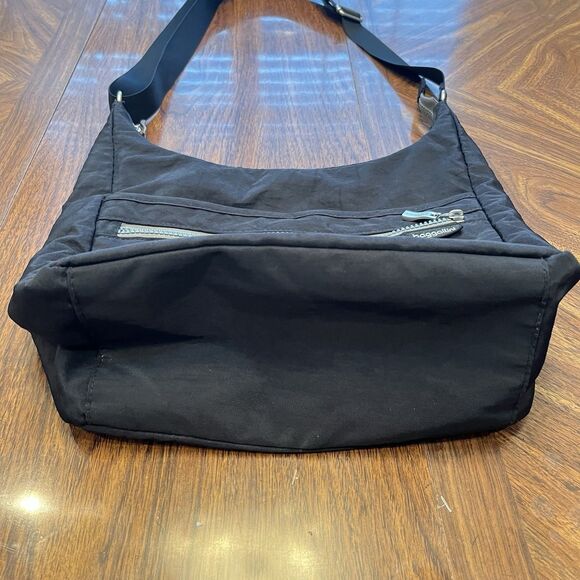 Baggallini Sidekick RFID Large Crossbody Bag Nylon Black - Picture 3 of 11